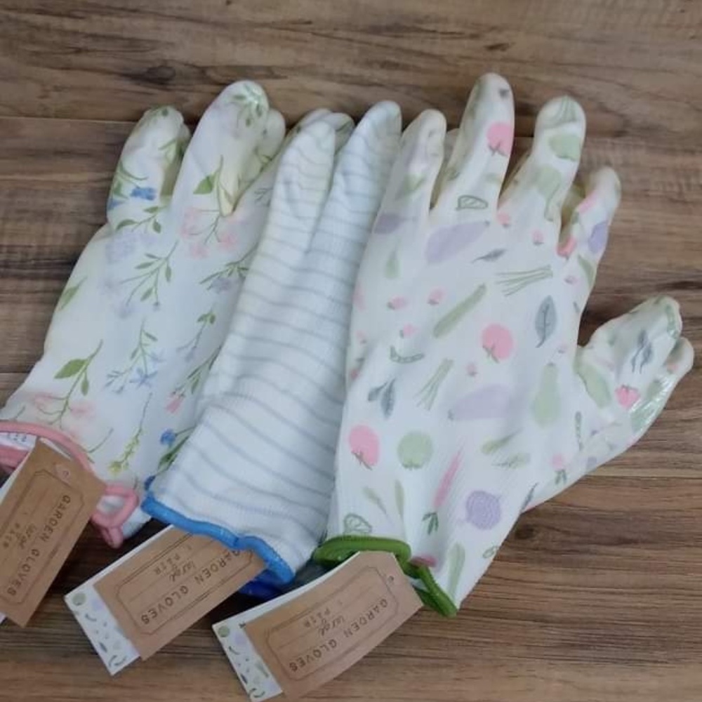 3 pairs of Garden Gloves Size Large